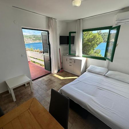 Povlja Bungalows Eksteriør bilde