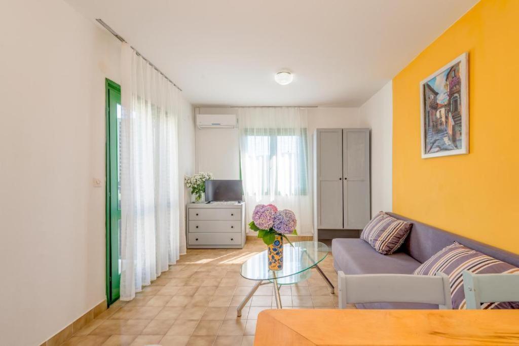 Povlja Bungalows Eksteriør bilde